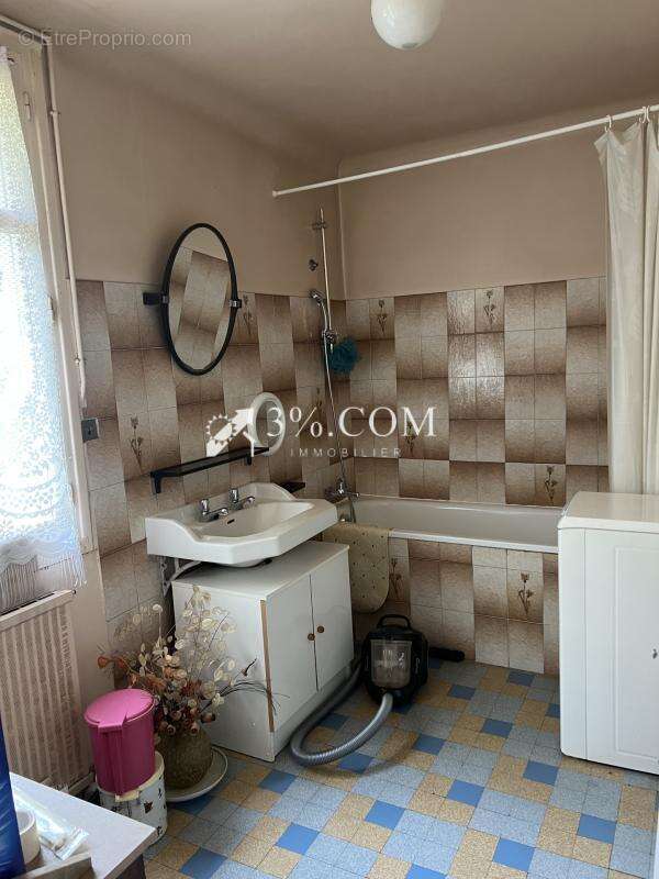3%. com immobilier à  bellefonds 86 - photo 13