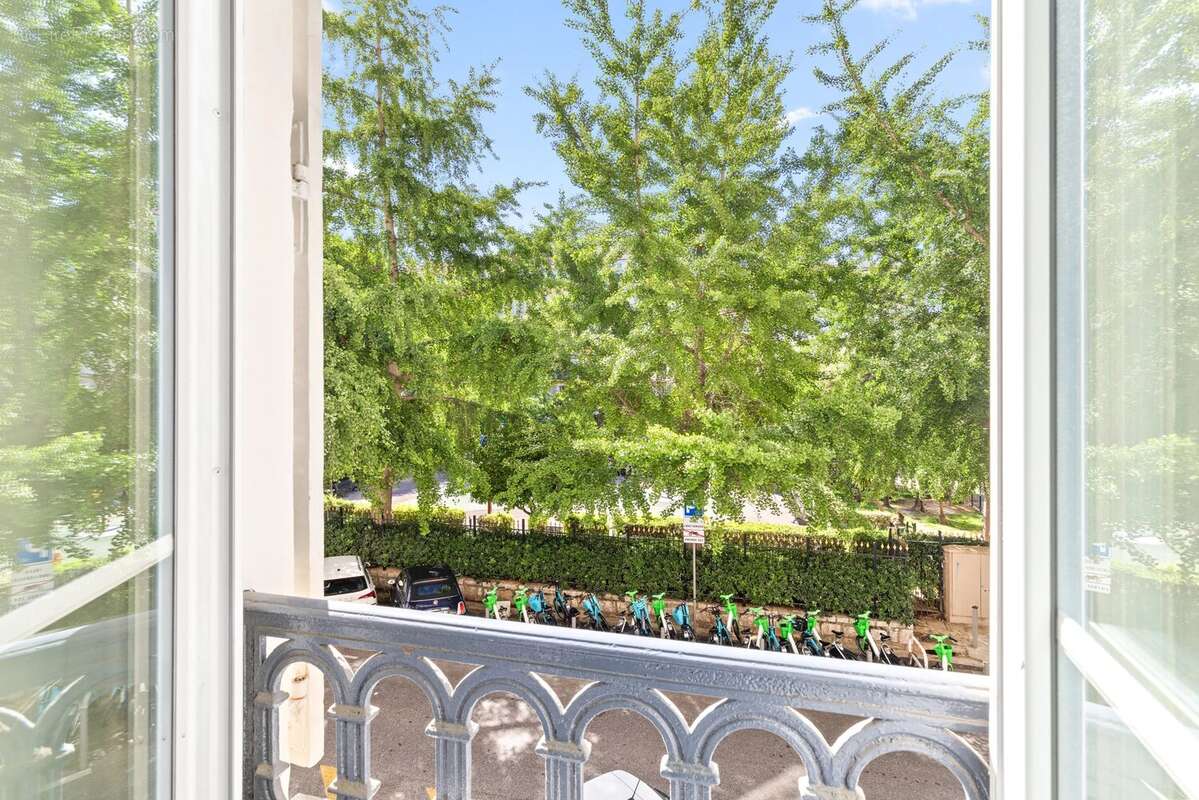 Élégant appartement bourgeois de caractère – 5 pièces – Calme absolu - photo 2