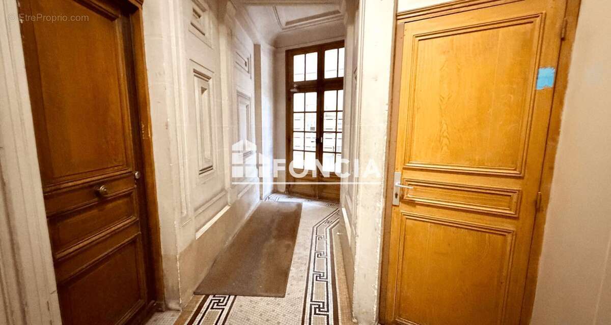 Patay- 3 pieces (55 m2) en etage eleve avec ascenseur - ensoleille- charme de l'ancien - photo 13