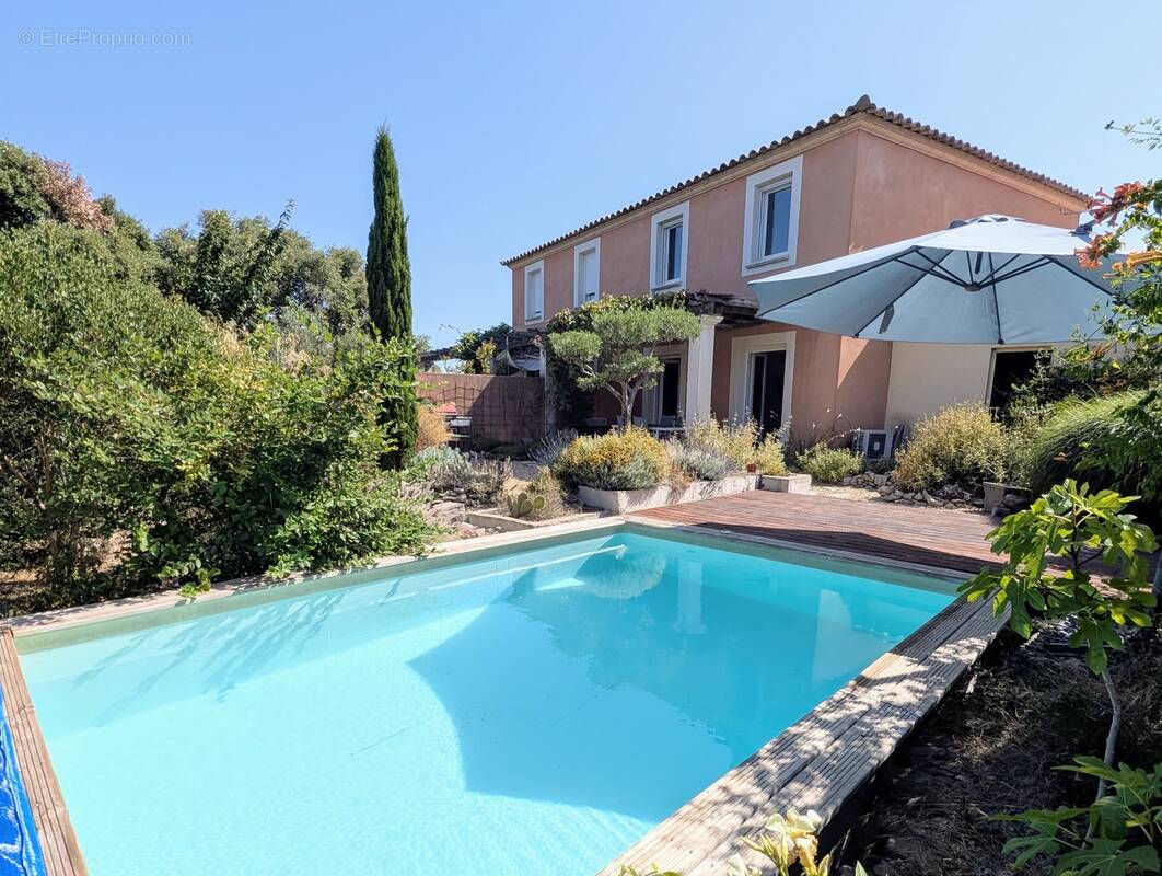 Photo 1 - Maison à NIMES