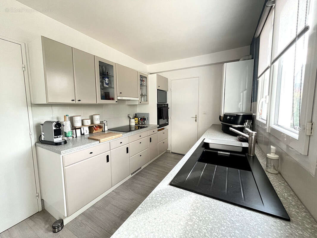 Maison à VOISINS-LE-BRETONNEUX