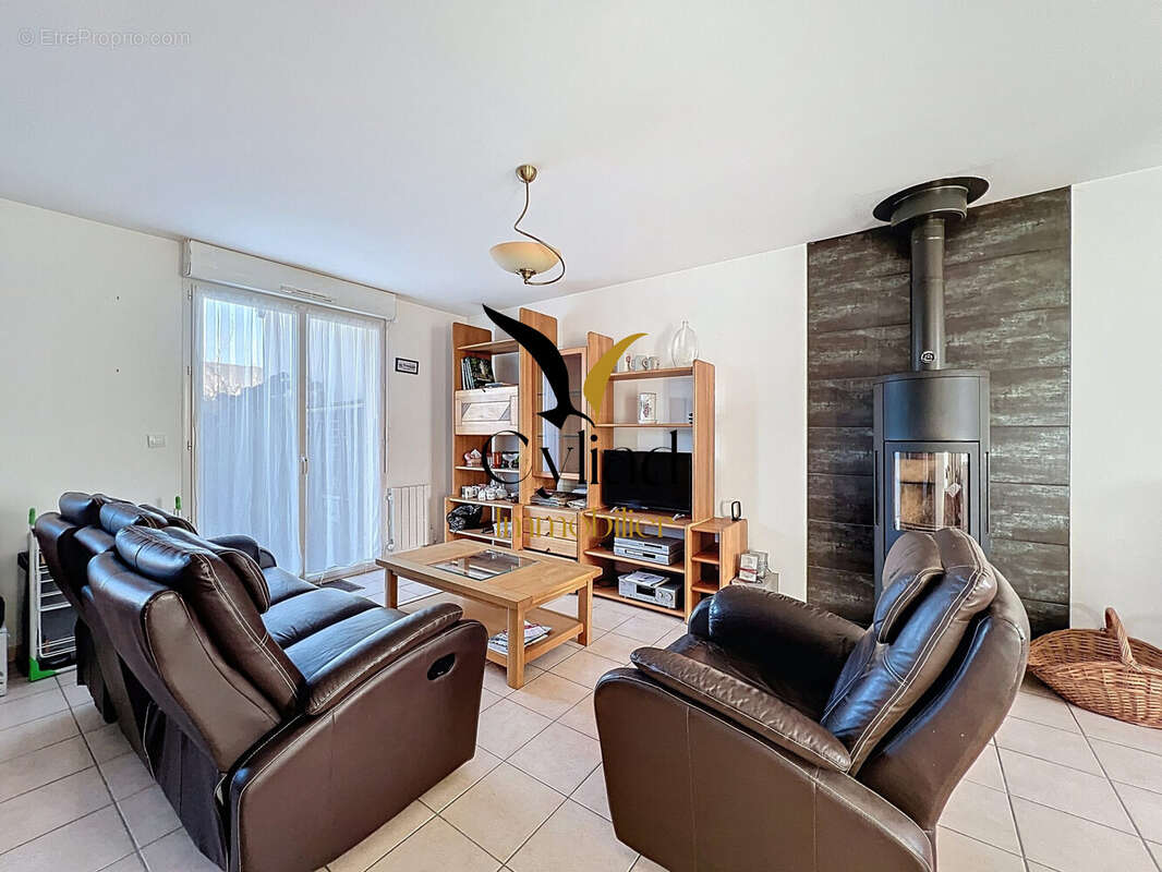 Maison à SAINT-MELOIR-DES-ONDES