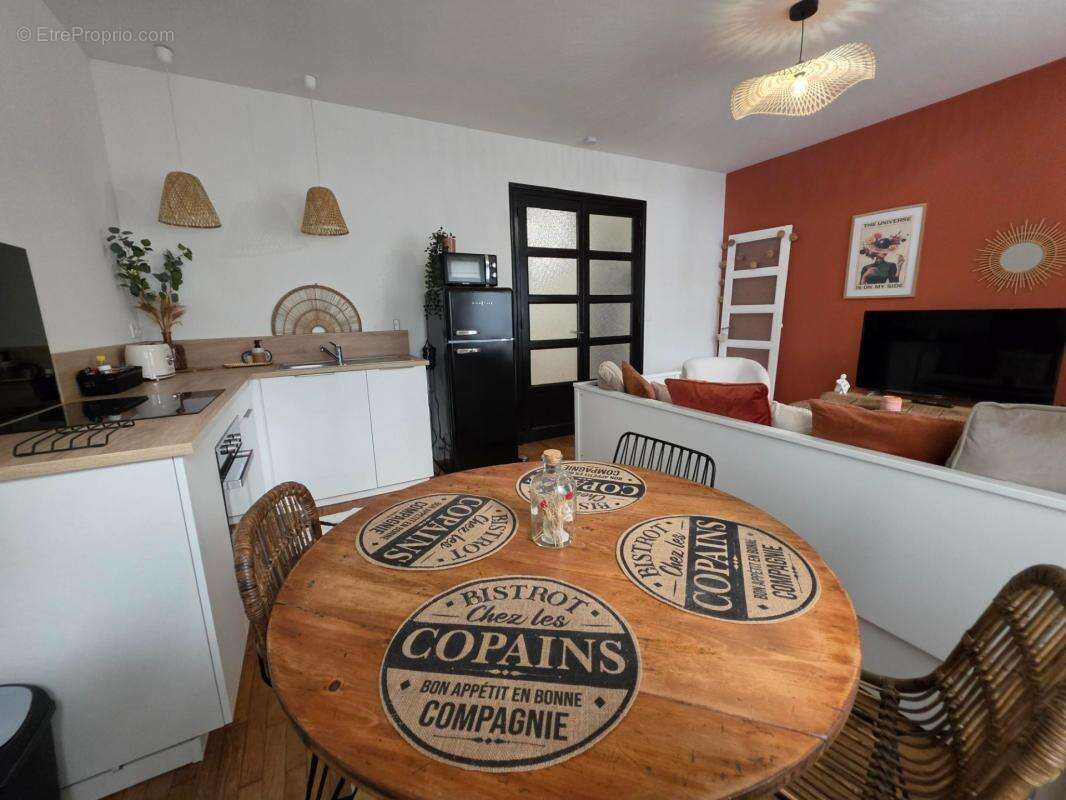 Appartement à vendre T2 Rénové à neuf en rez-de-chaussée - 42,73 m² - VICHY (03200) - 120 000 € - photo 4