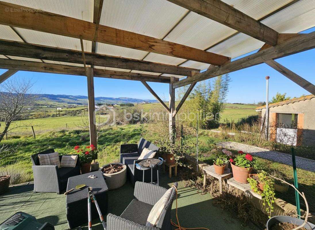 Maison à SAINT-JEAN-SAINT-MAURICE-SUR-LOIRE