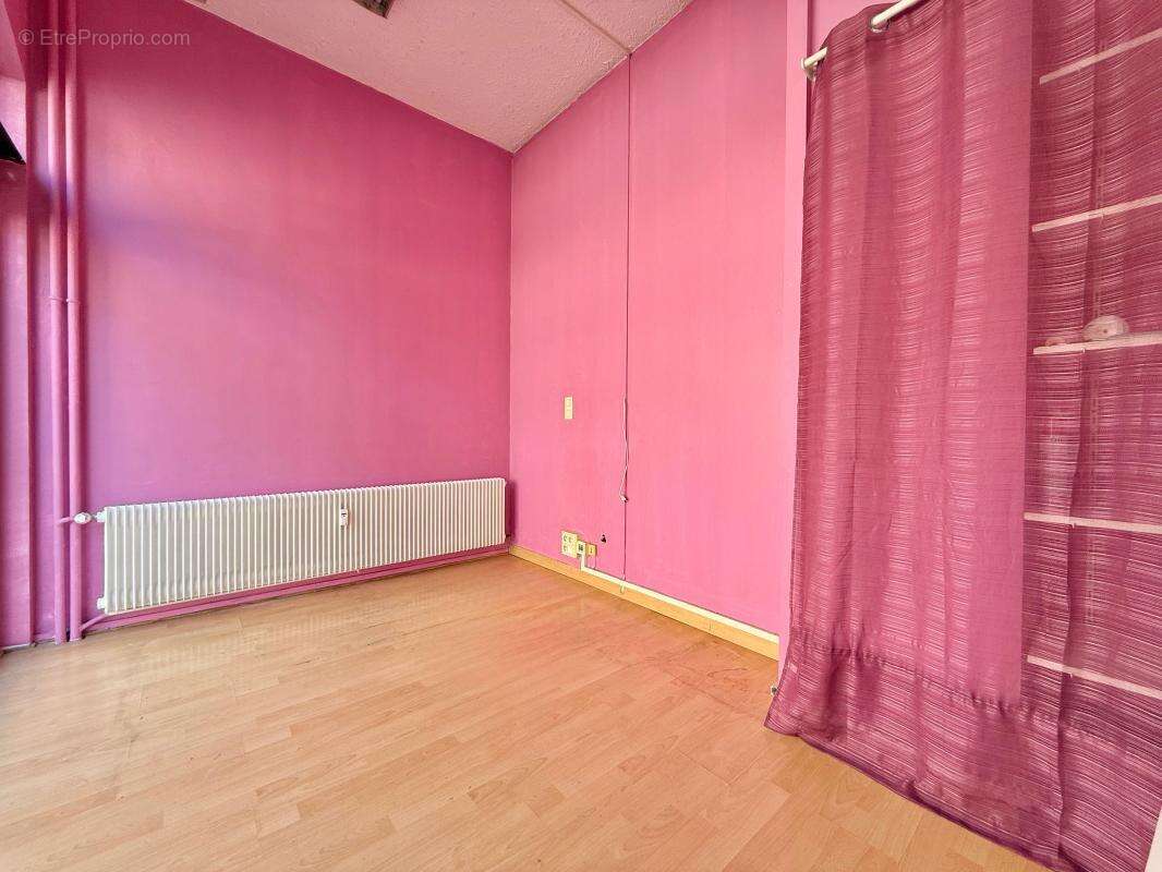 Local professionnel de 44 m² centre ville de Dijon - photo 8