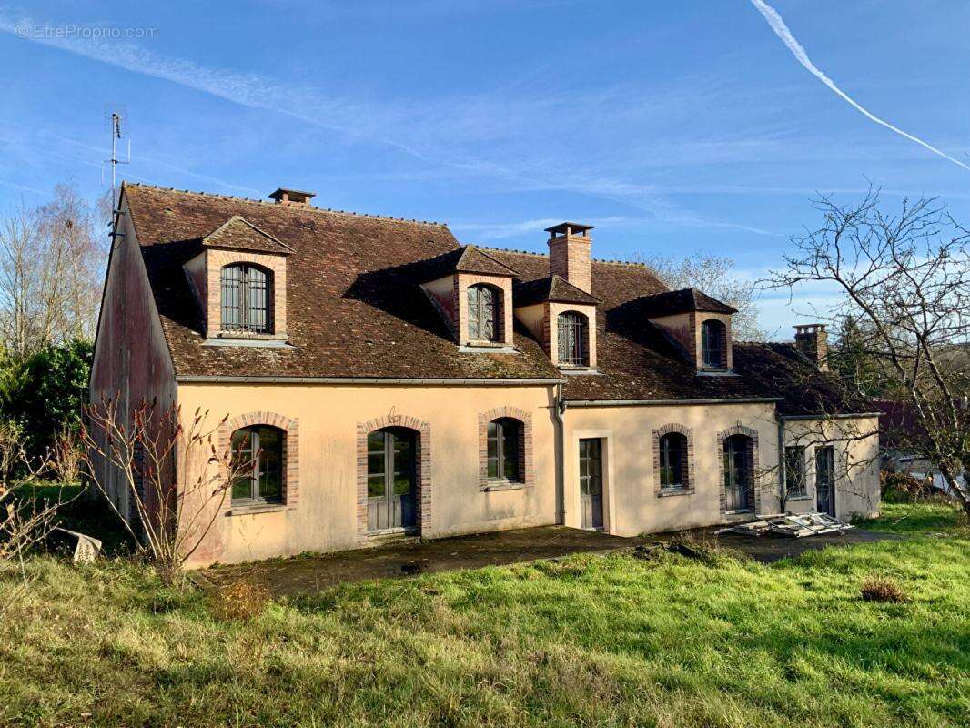 Maison à MORET-SUR-LOING
