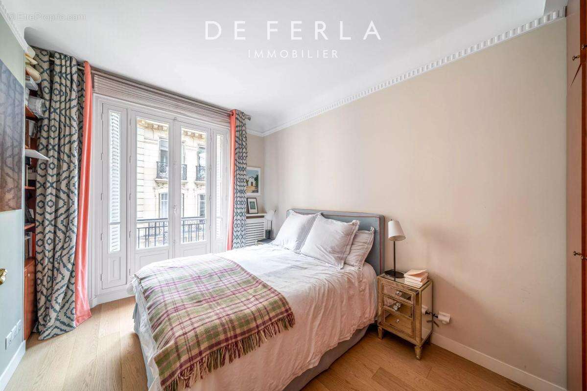 Appartement à PARIS-6E