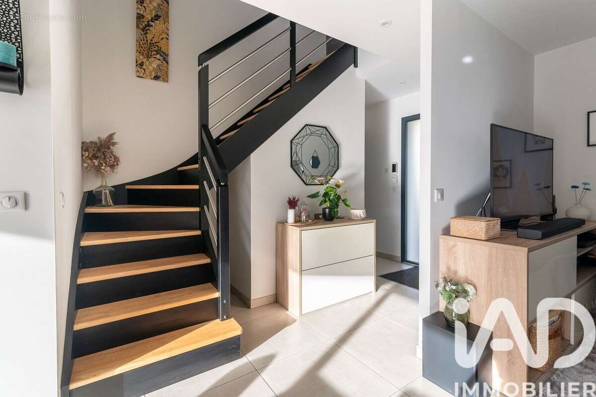 Photo 8 - Maison à NEUILLY-SUR-MARNE