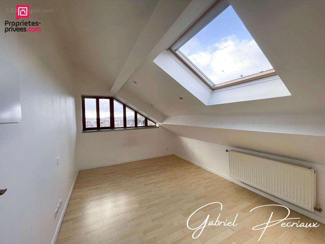 Appartement à SAINTE-SAVINE