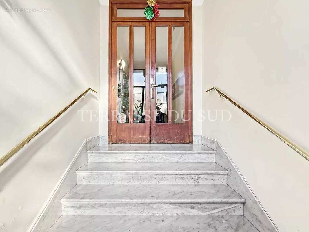 Appartement à MARSEILLE-8E