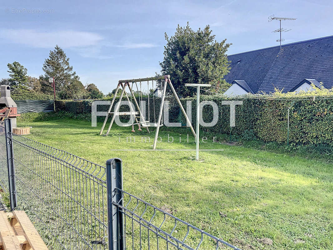 Maison à MONTMARTIN-SUR-MER