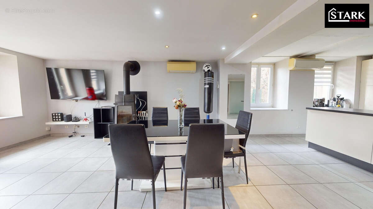 Maison à PLANCHER-BAS