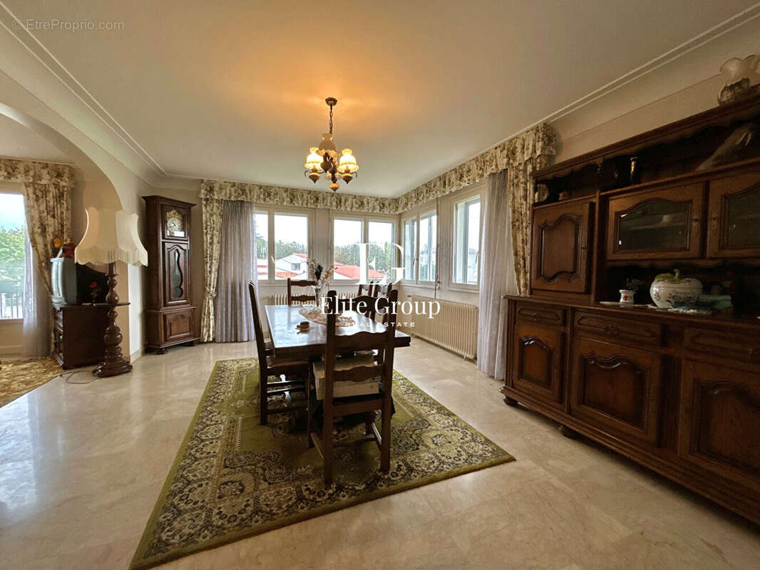 Maison à PORT-DES-BARQUES