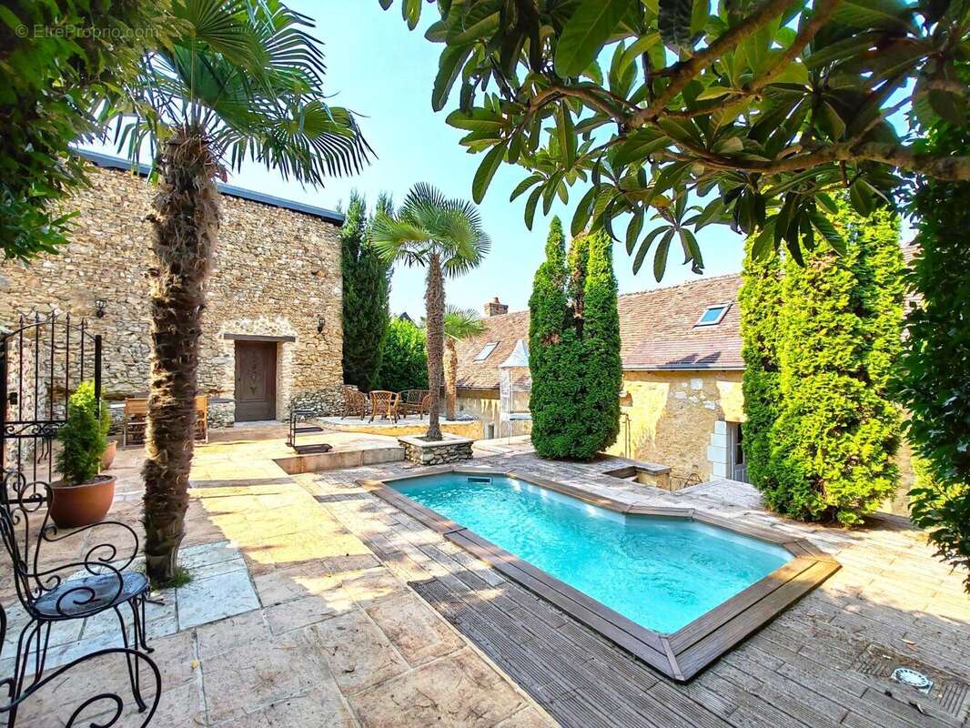 Photo 2 - Maison à BAUGE