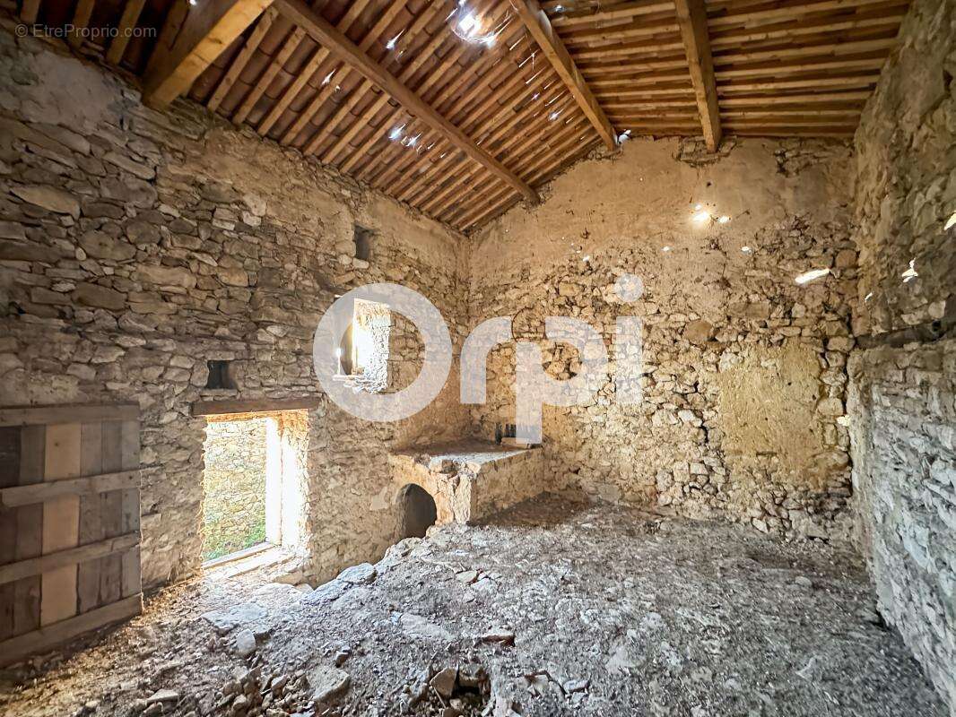 Maison à ALLEGRE-LES-FUMADES