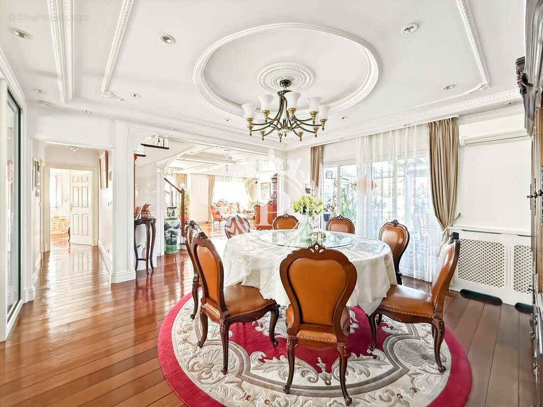 Maison à MAGNY-LE-HONGRE