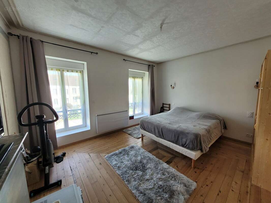 Maison à MAUVES-SUR-HUISNE