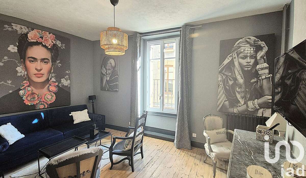 Photo 2 - Appartement à SAINT-JUST-SAINT-RAMBERT