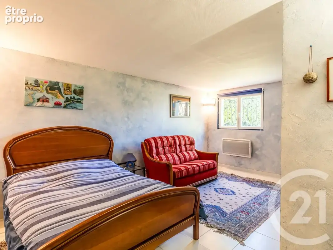 Maison 5 pièces 133 m² à vendre à Montmerle-Sur-Saone (01090) - photo 9