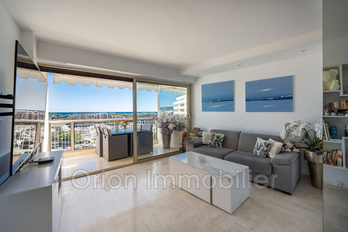 Appartement à MANDELIEU-LA-NAPOULE