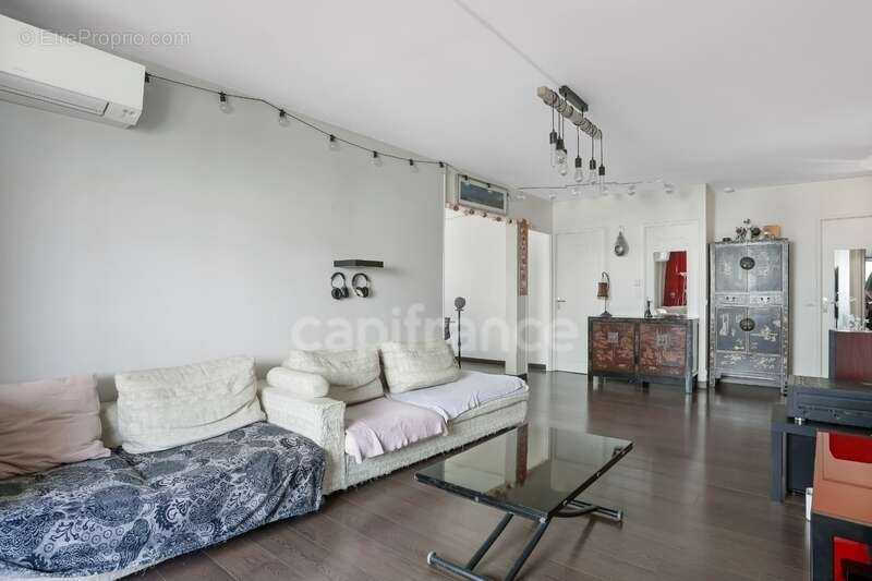Appartement à GENNEVILLIERS