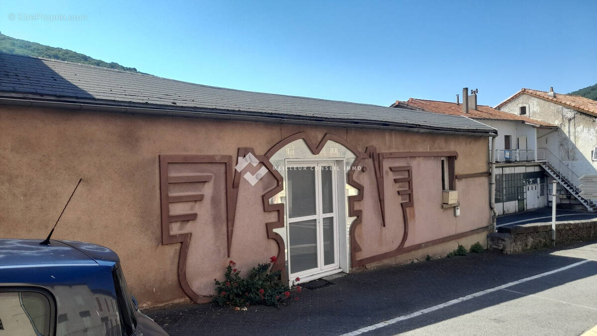 Maison à SAINT-SERNIN-SUR-RANCE
