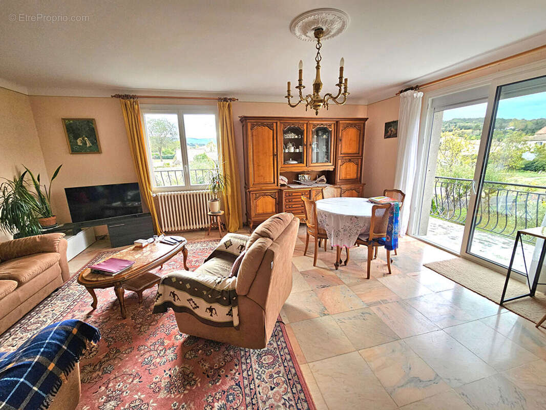 Maison à SAINT-HILAIRE