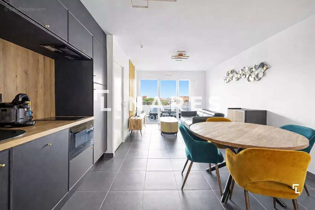 Appartement à MARSEILLE-8E