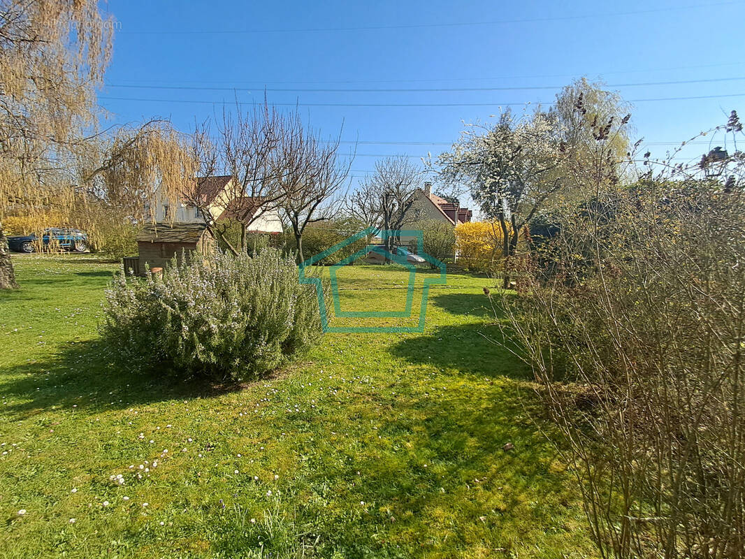 Terrain à THOIRY