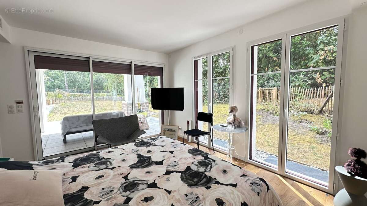Centre ville Hossegor  Appartement d'exception au cur du centre-ville sur le golf , entre maison et villa de prestige - photo 12