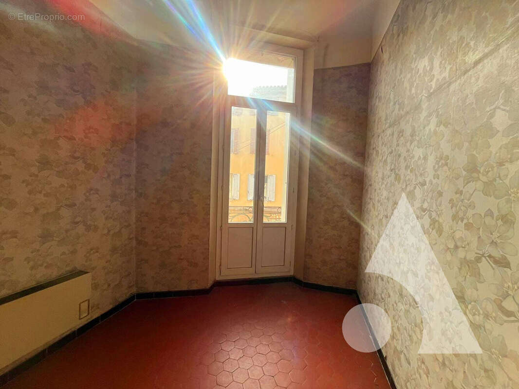 Appartement à SALERNES