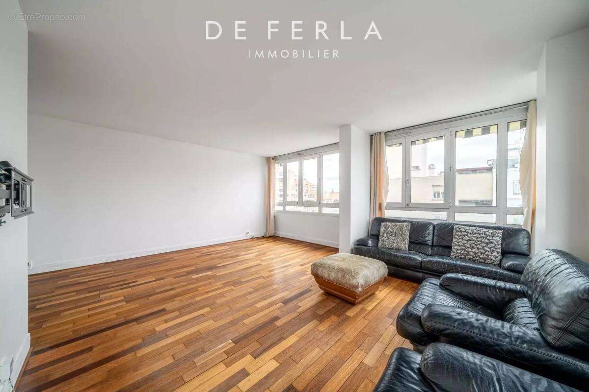 Vue Tour Eiffel – 4 pièces de 73 m² avec cave - photo 3
