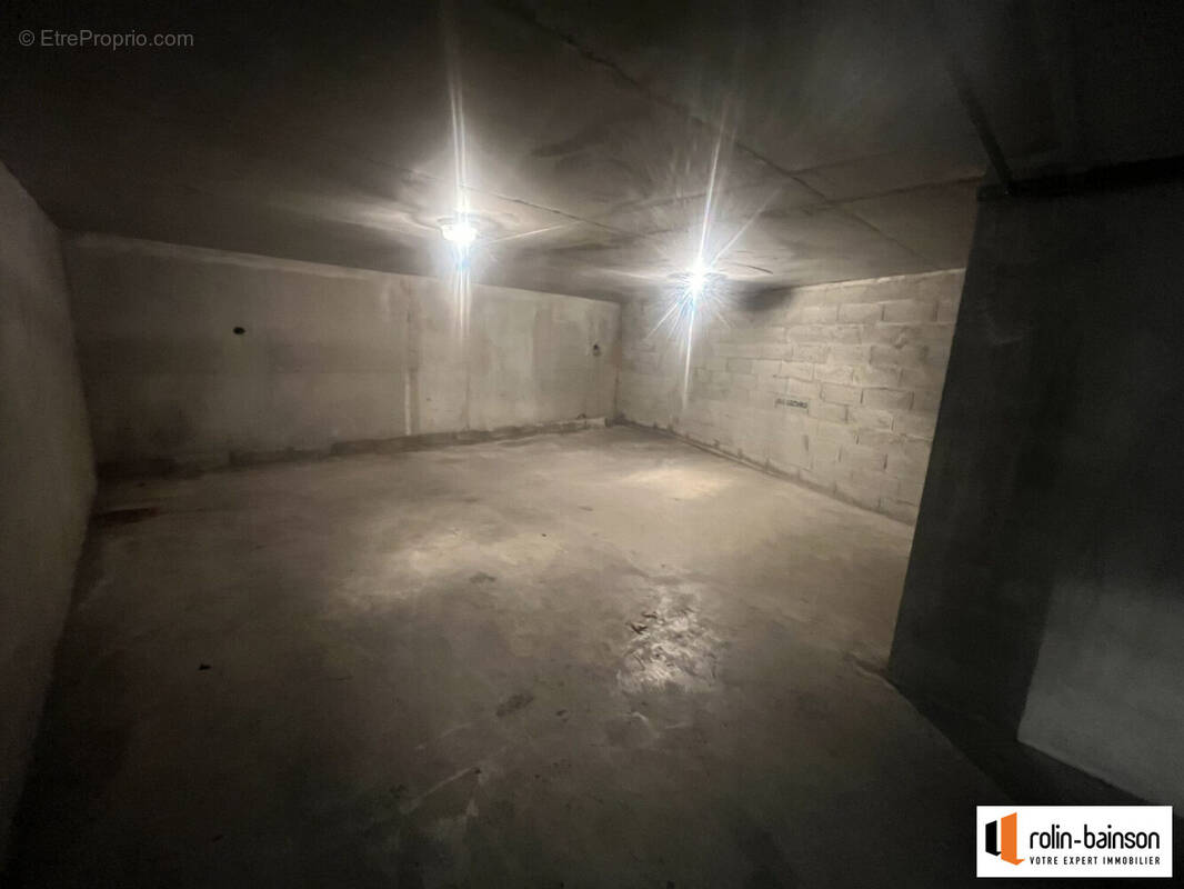 Parking à VILLEURBANNE