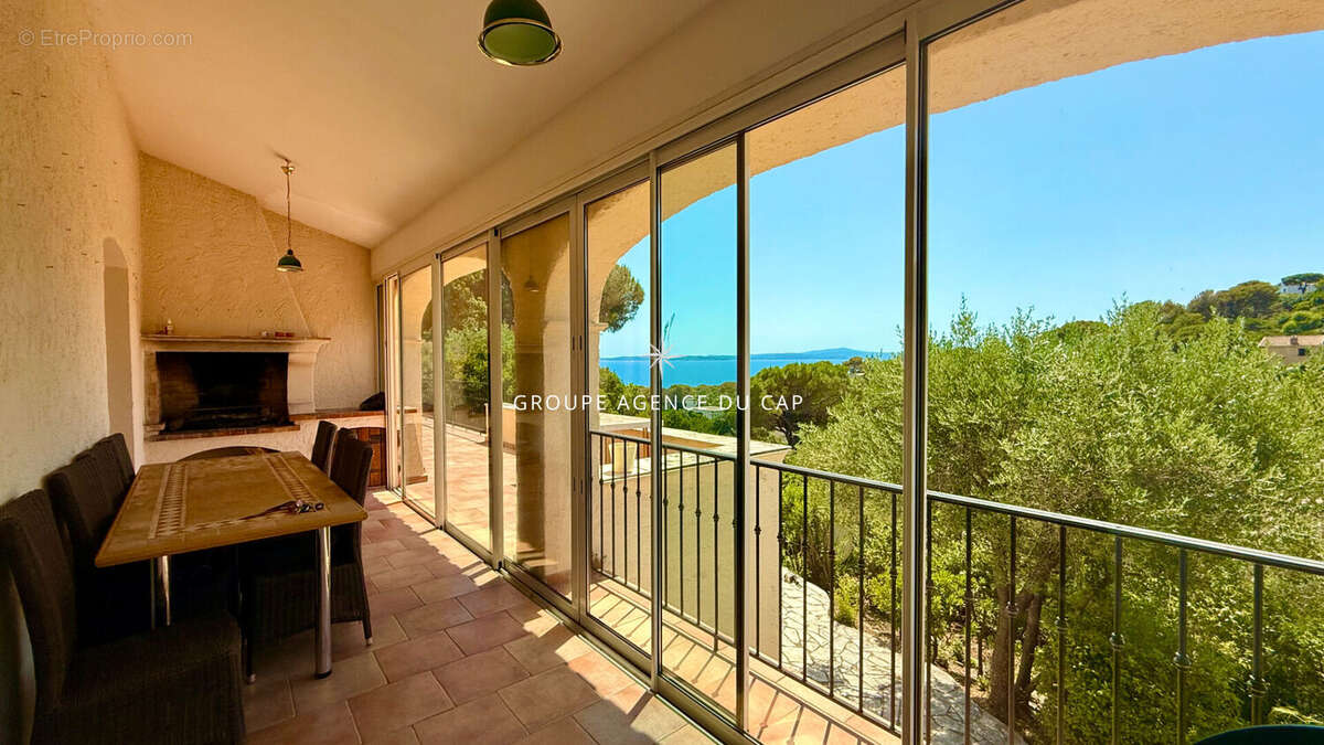 Maison à LES ISSAMBRES