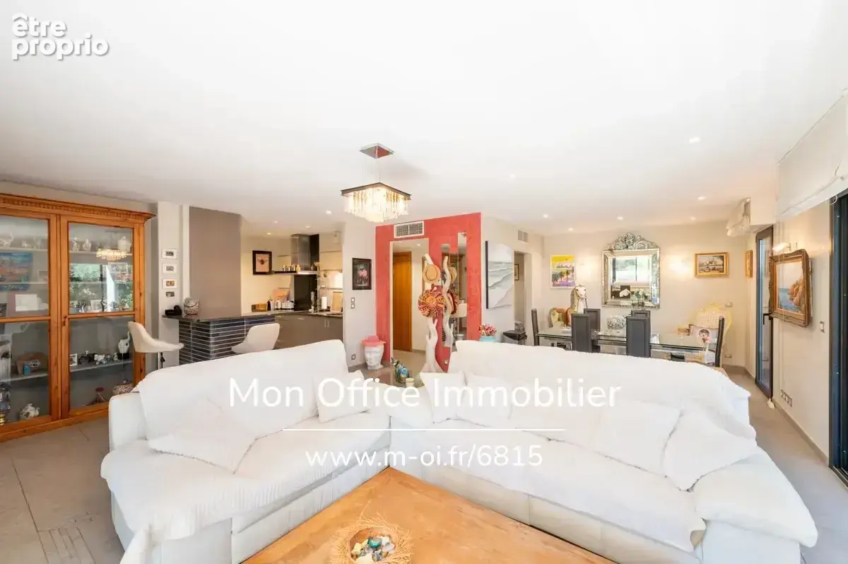 Référence : 6815-SIC. - Grand appartement avec magnifique jardin - photo 5
