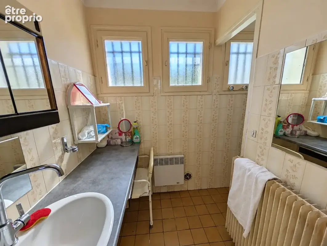 Maison plein centre de 115 m2 à rénover - photo 11