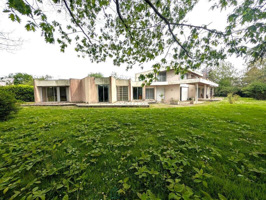 Grande maison d'architecte sur parc arboré - photo 28