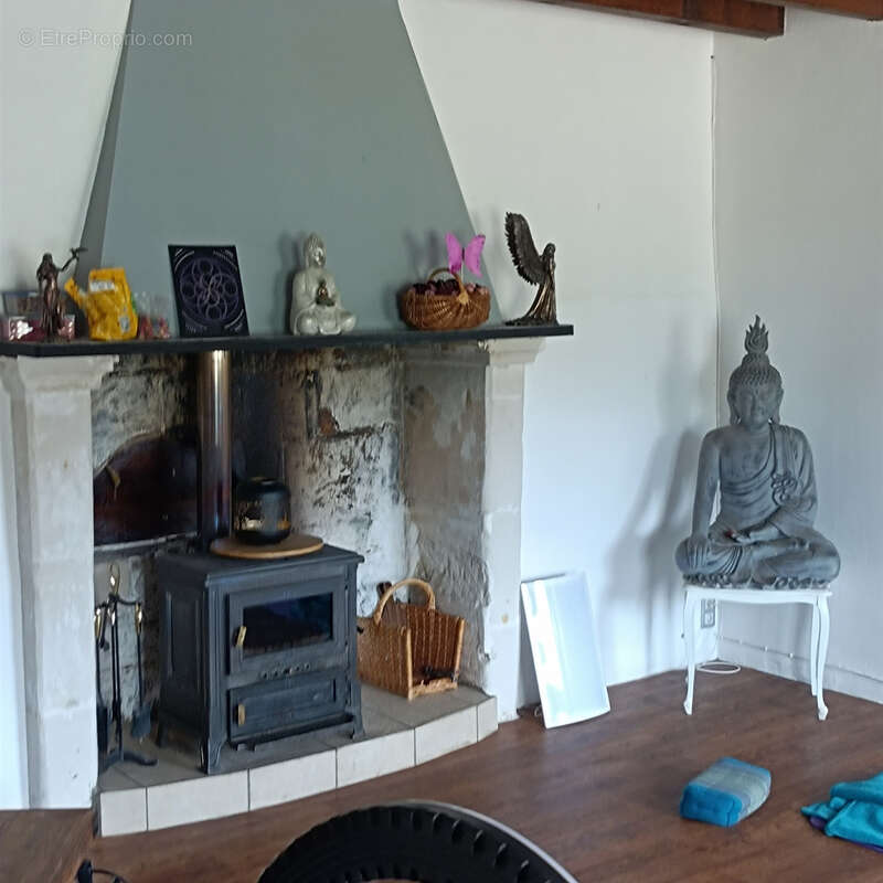 Maison à PONTVALLAIN