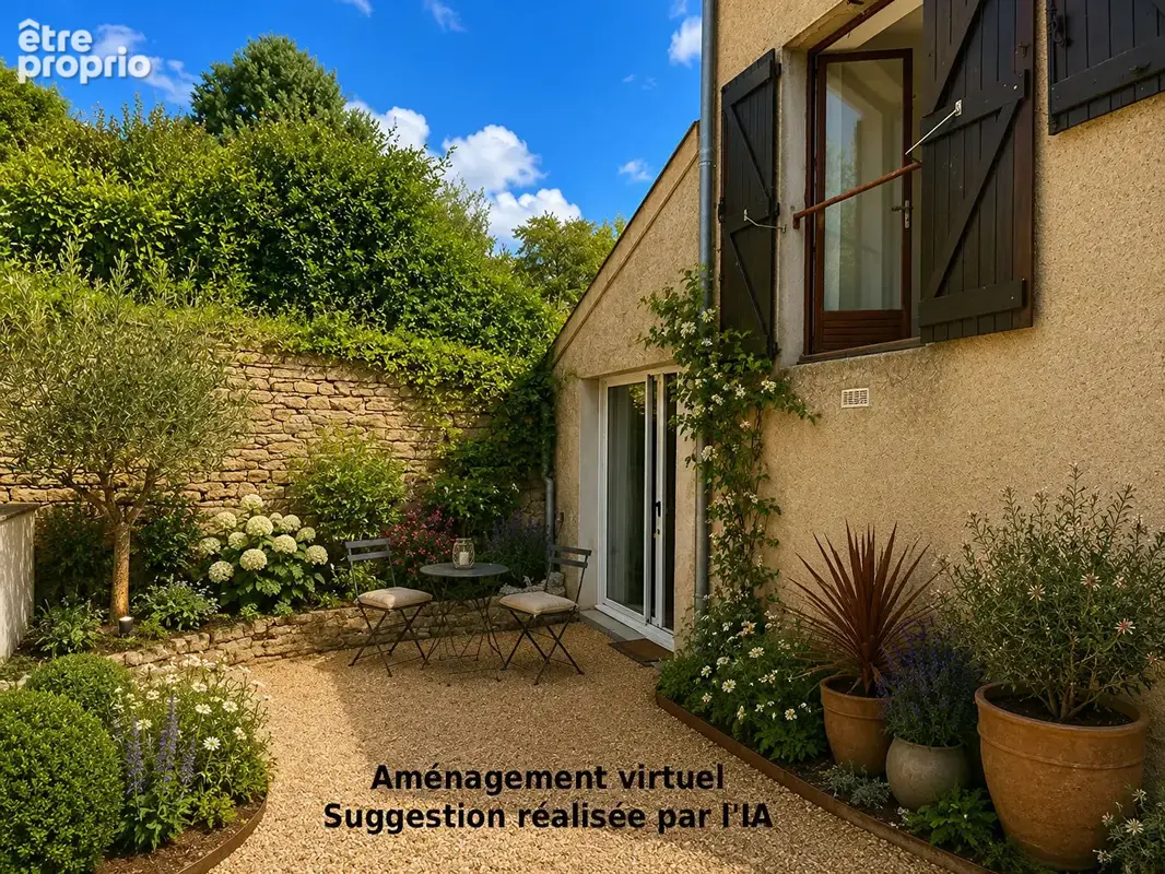 MONTMERLE - Maison de village rénovée avec cour - photo 8