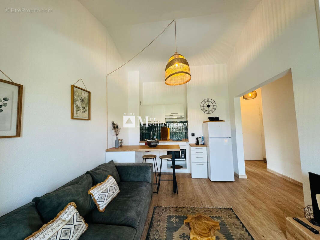 Appartement à COGOLIN
