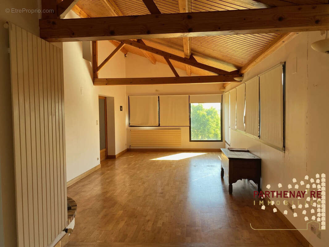 Salle à manger - Maison à PARTHENAY