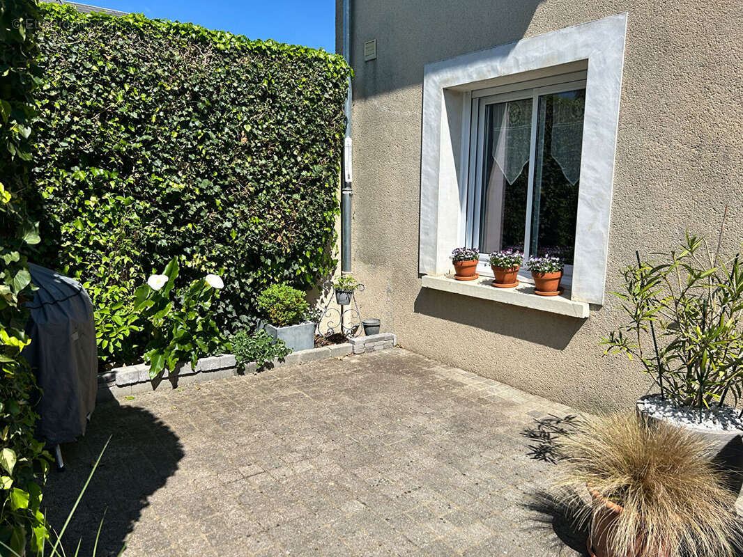 Maison à SARGE-LES-LE-MANS