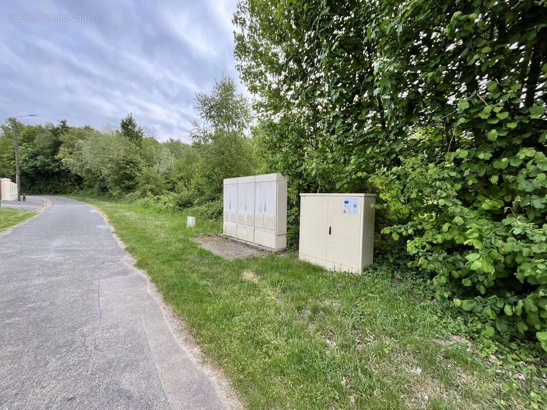 Terrain à CHEVREGNY