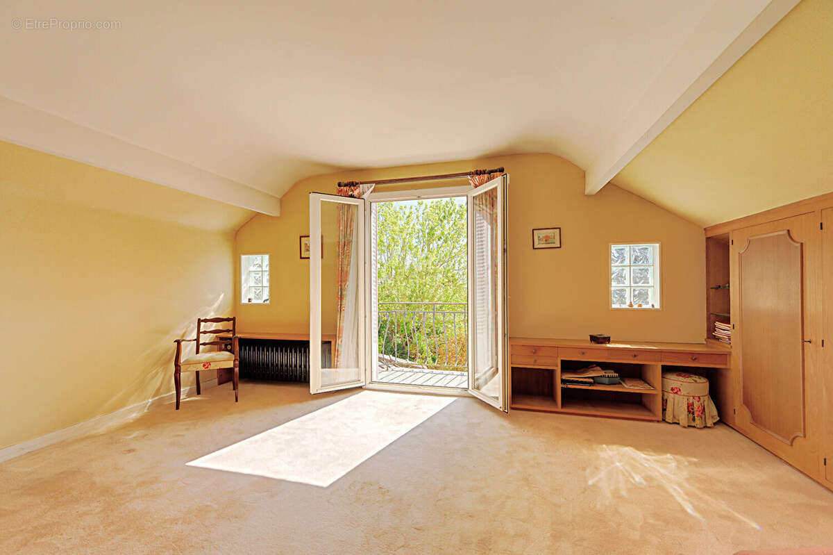 Maison à vendre à Saint-Germain-en-Laye - Sous-préfecture - photo 10
