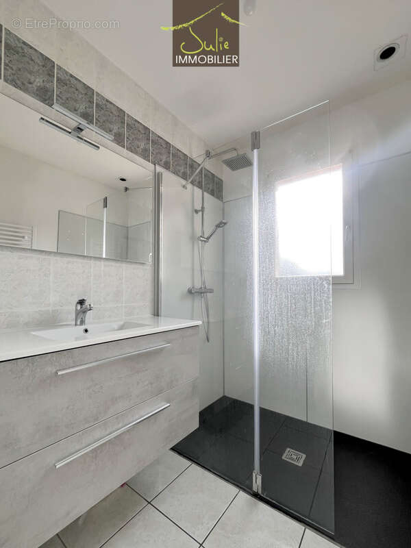 Plain-pied 3 chambres, idéal pour placement locatif ou 1er achat !! - photo 5