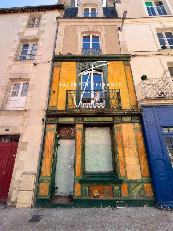 Photo 1 - Commerce à POITIERS