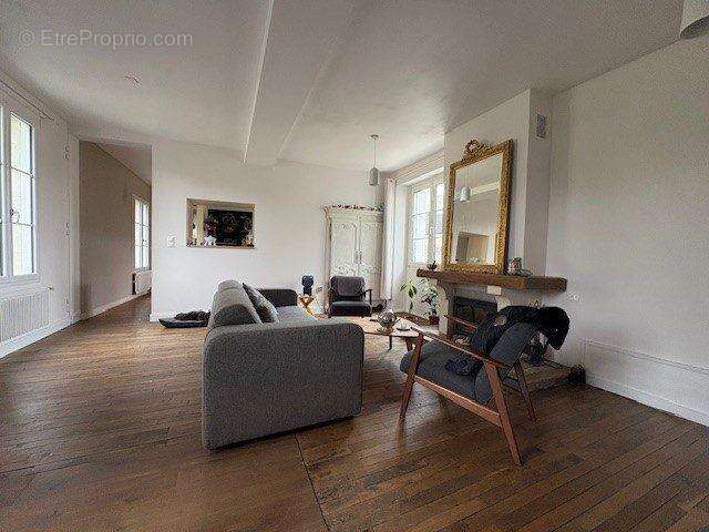 Maison à CHOUZE-SUR-LOIRE