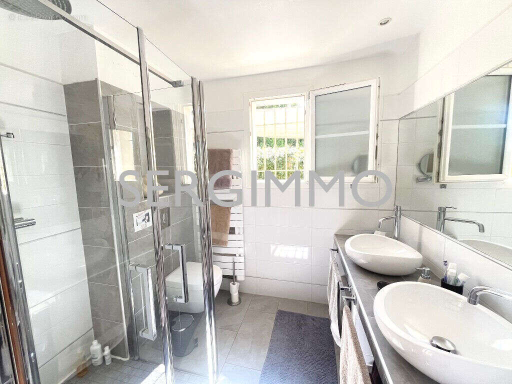 Maison à MONTAUROUX