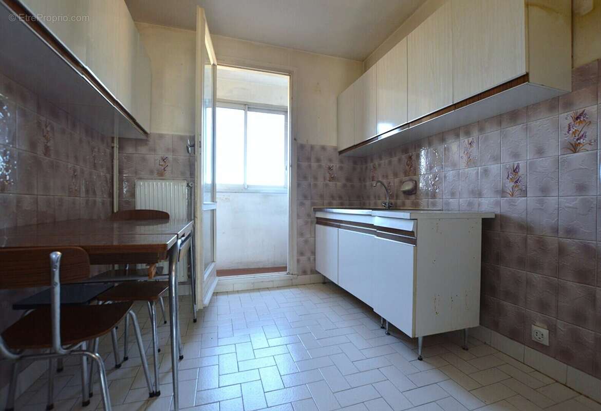 Appartement à MARSEILLE-12E