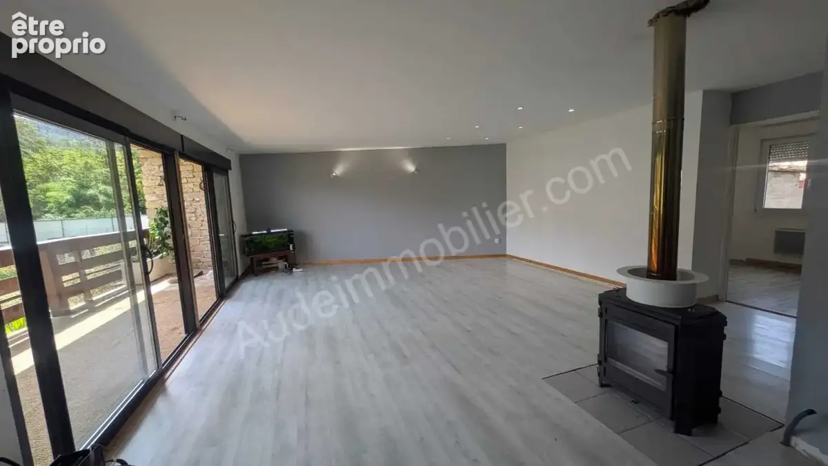 Maison de village rénovée avec garage - photo 2